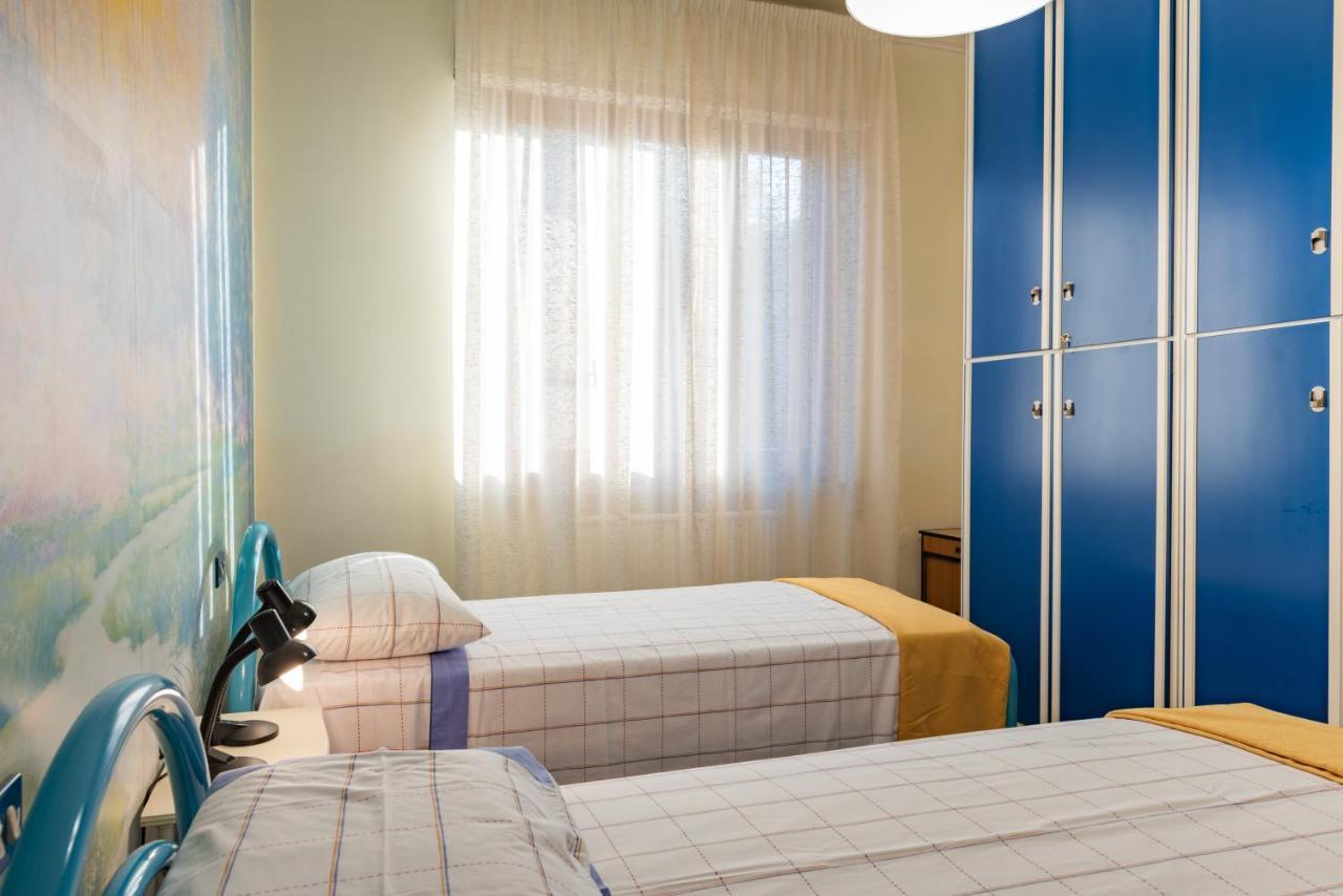 Apartment Holiday Versilia Camaiore Εξωτερικό φωτογραφία