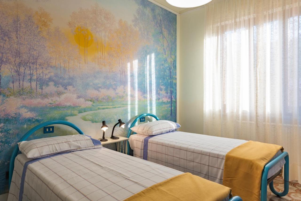 Apartment Holiday Versilia Camaiore Εξωτερικό φωτογραφία