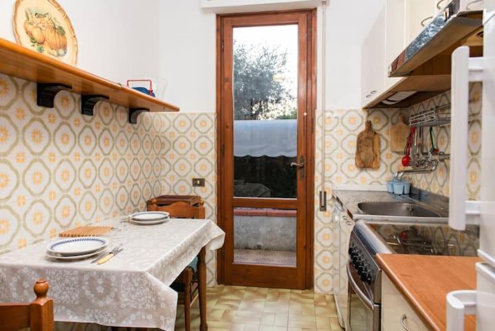 Apartment Holiday Versilia Camaiore Εξωτερικό φωτογραφία