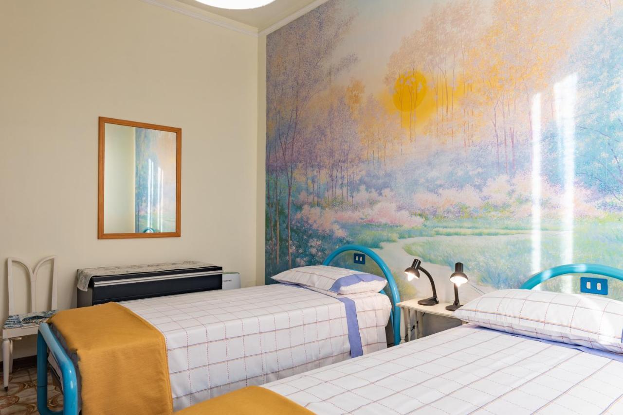 Apartment Holiday Versilia Camaiore Εξωτερικό φωτογραφία